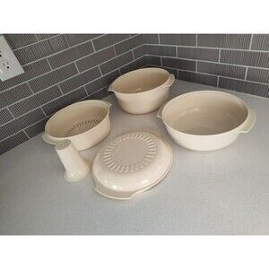 Tupperware Microwave Ultra 21 Round 3 qt, 1 3/4qt, Colander, lid, & Cone Stacked